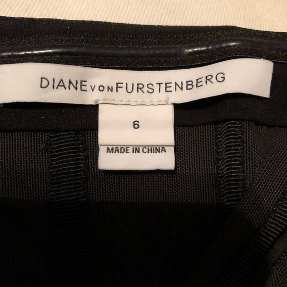 Diane von Furstenberg snake skin print dress - Picture 6 of 8